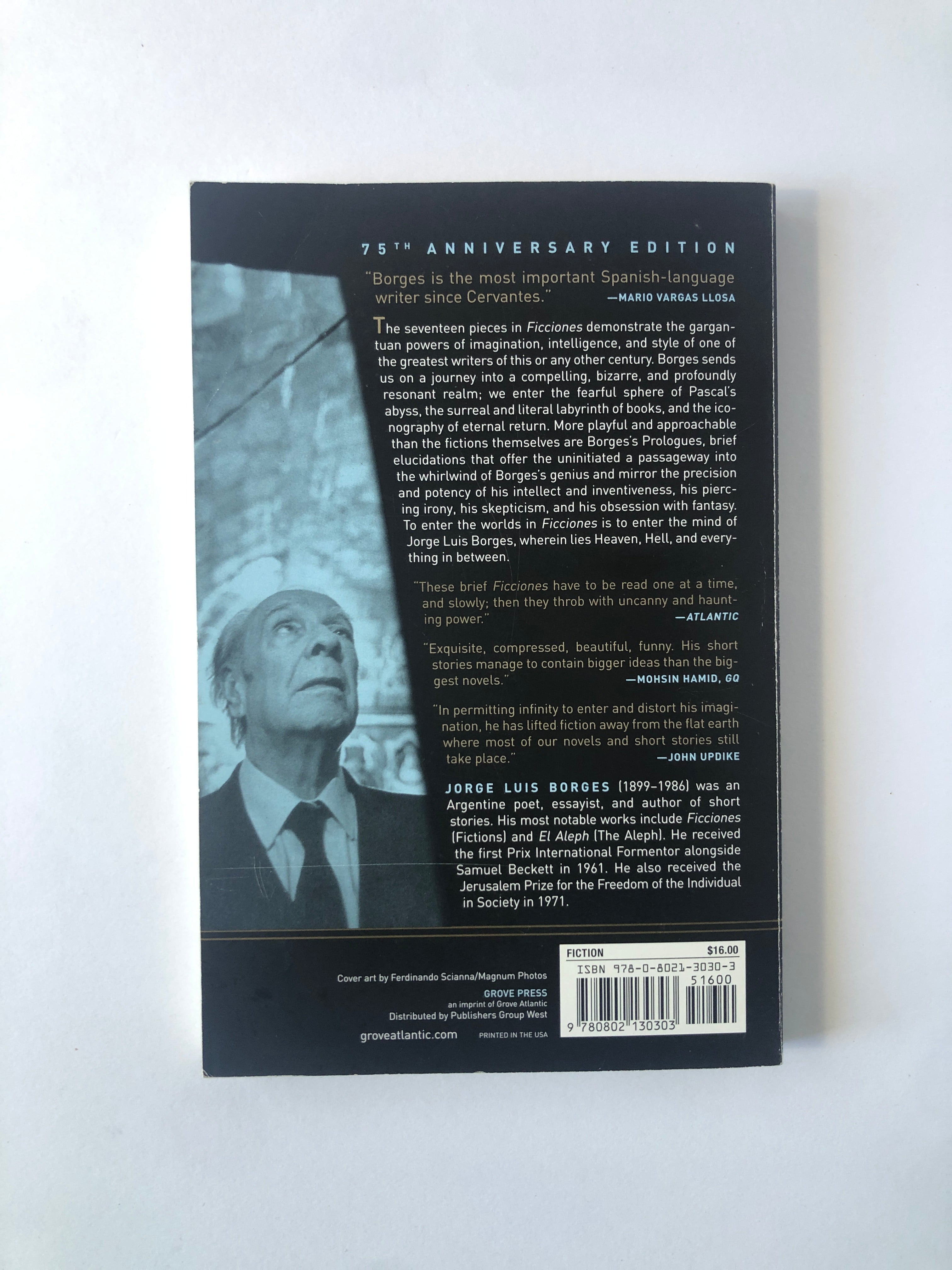 Ficciones by Jorge Luis Borges