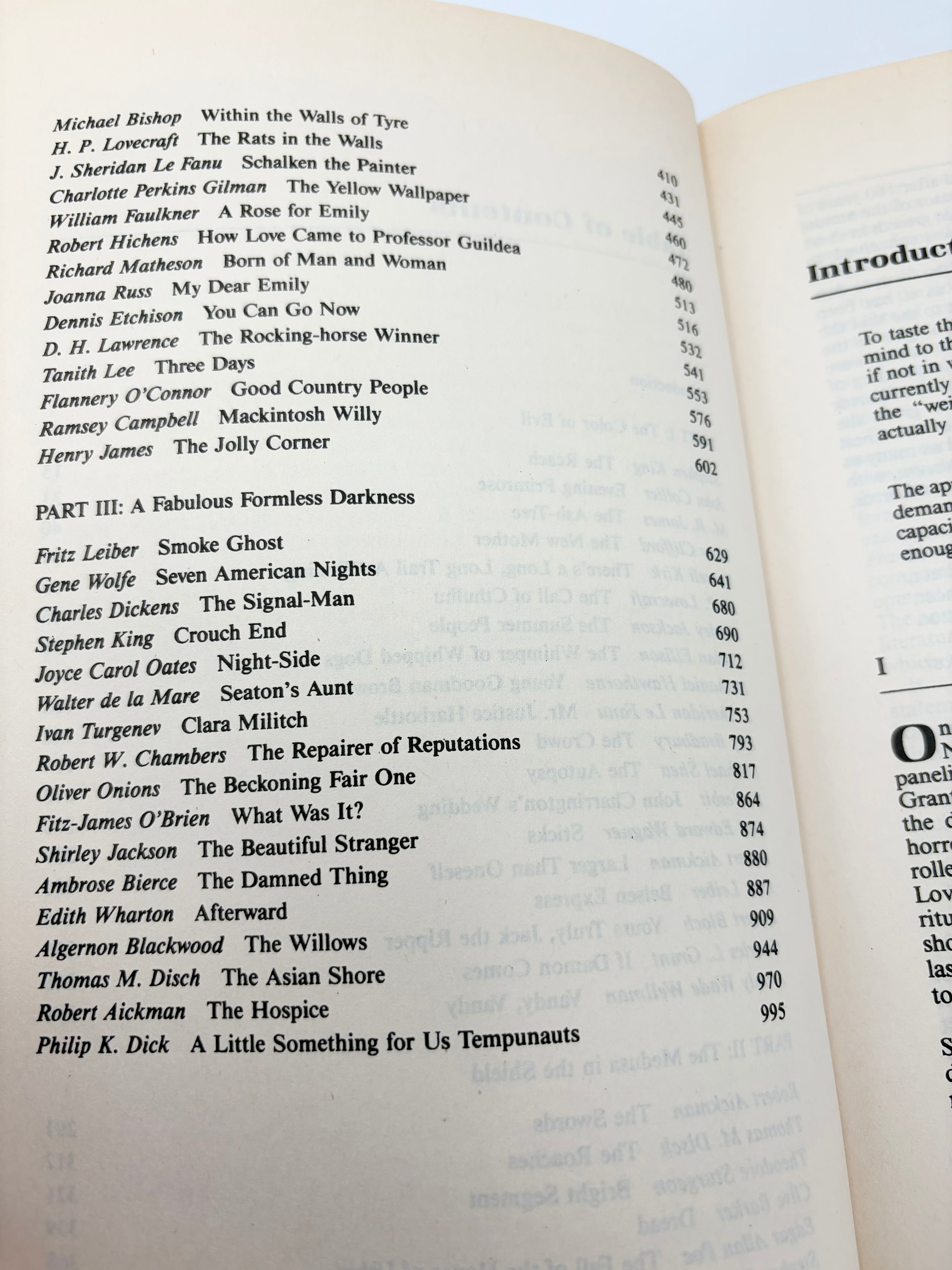 The Dark Descent edited by David G. Hartwell