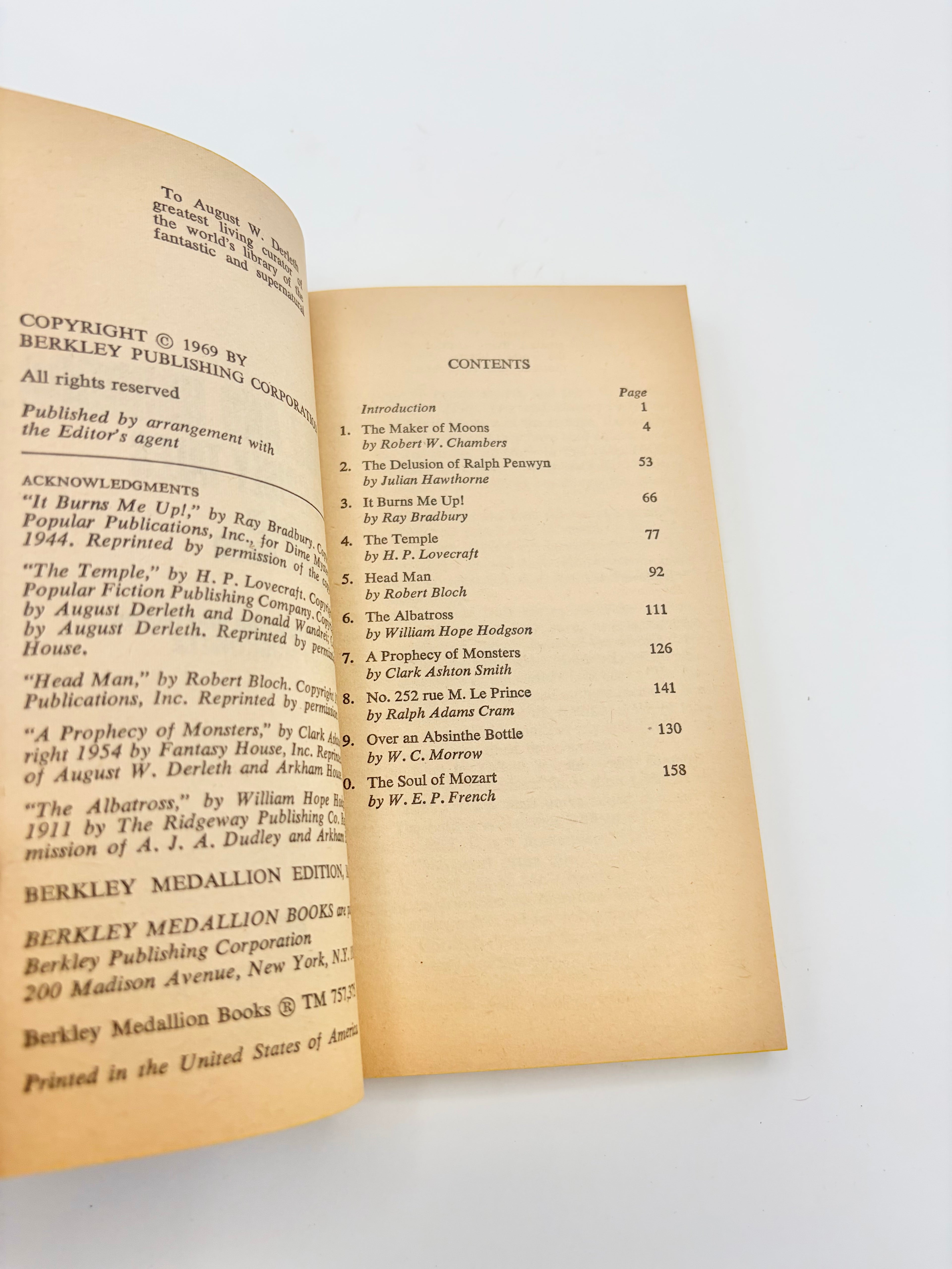 Hauntings and Horrors: Ten Grisly Tales edited by Alden H. Norton