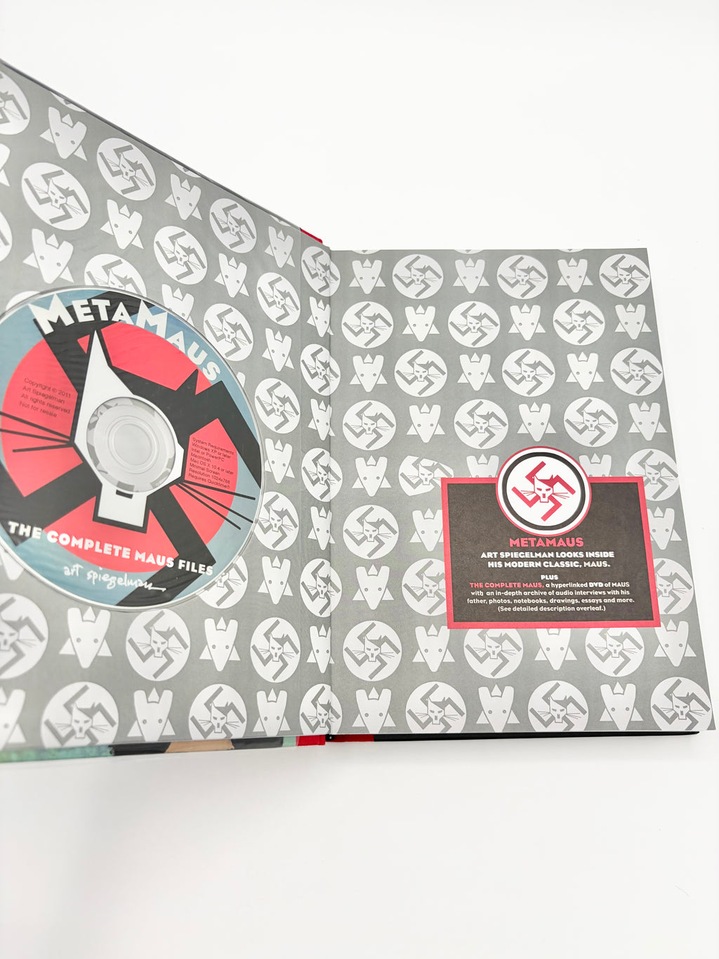 MetaMaus - A Look Inside a Modern Classics, Maus by Art Spiegelman and Hillary Chute
