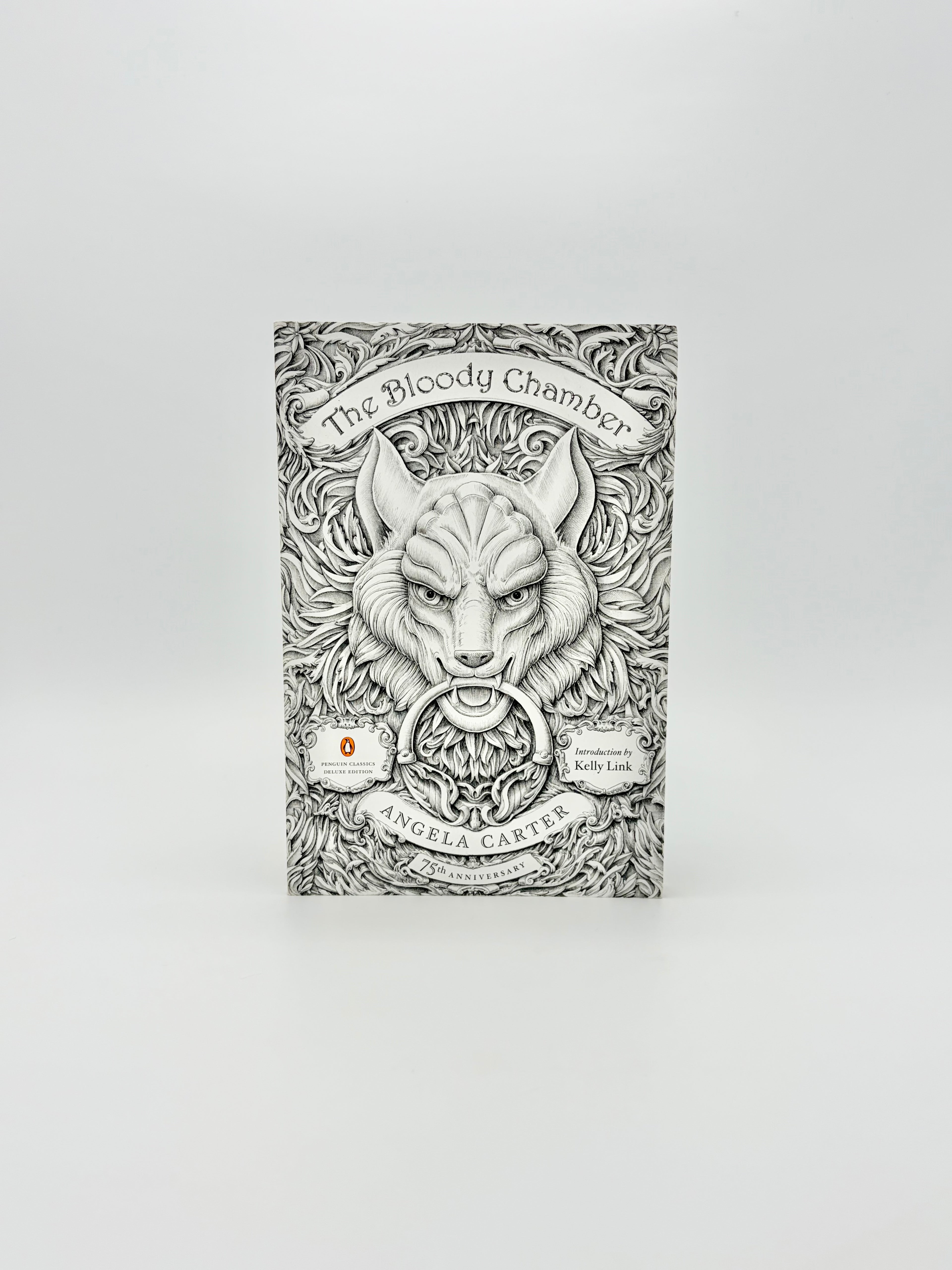 The Bloody Chamber by Angela Carter - Penguin Classics Deluxe Edition