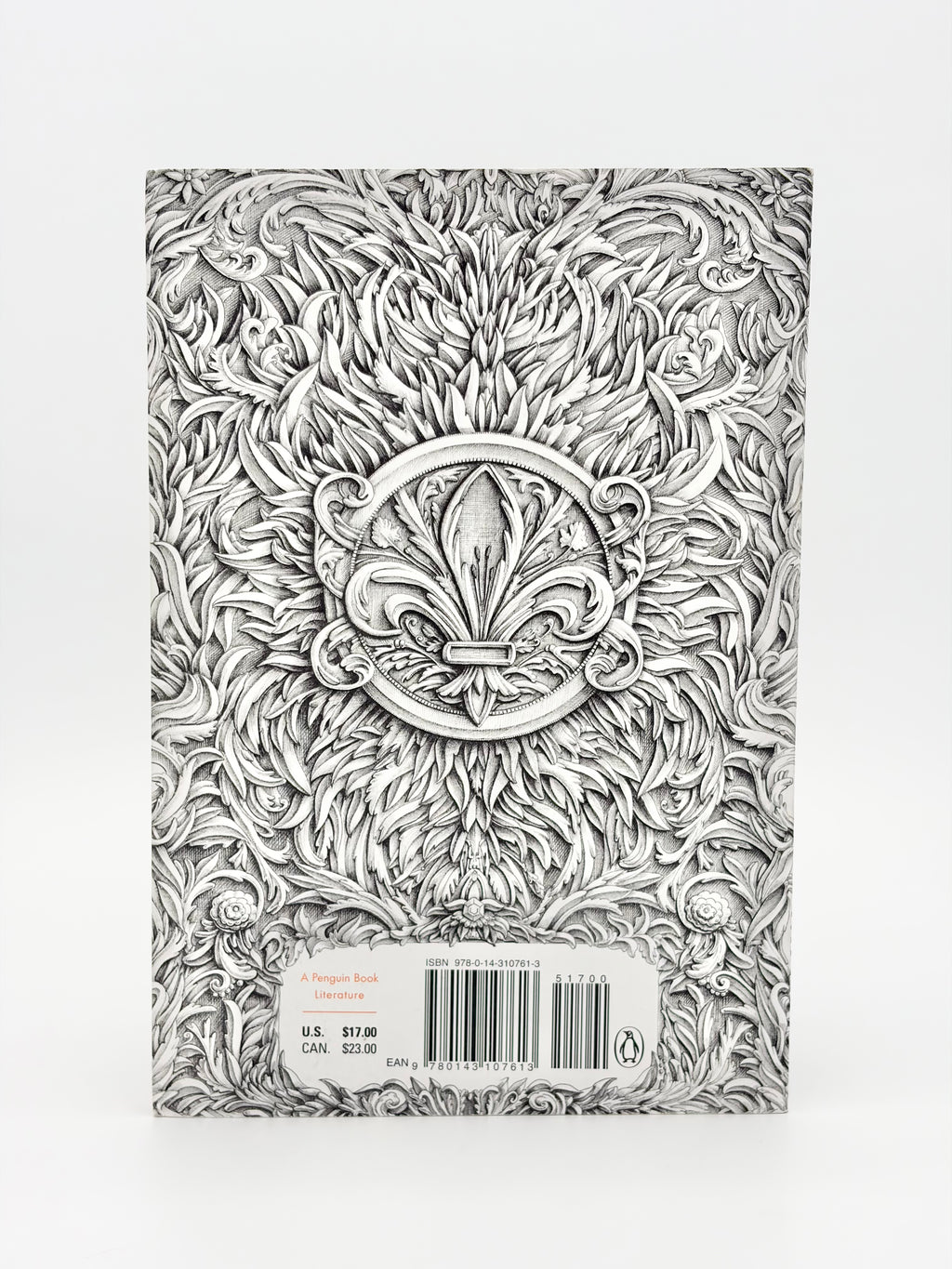 The Bloody Chamber by Angela Carter - Penguin Classics Deluxe Edition