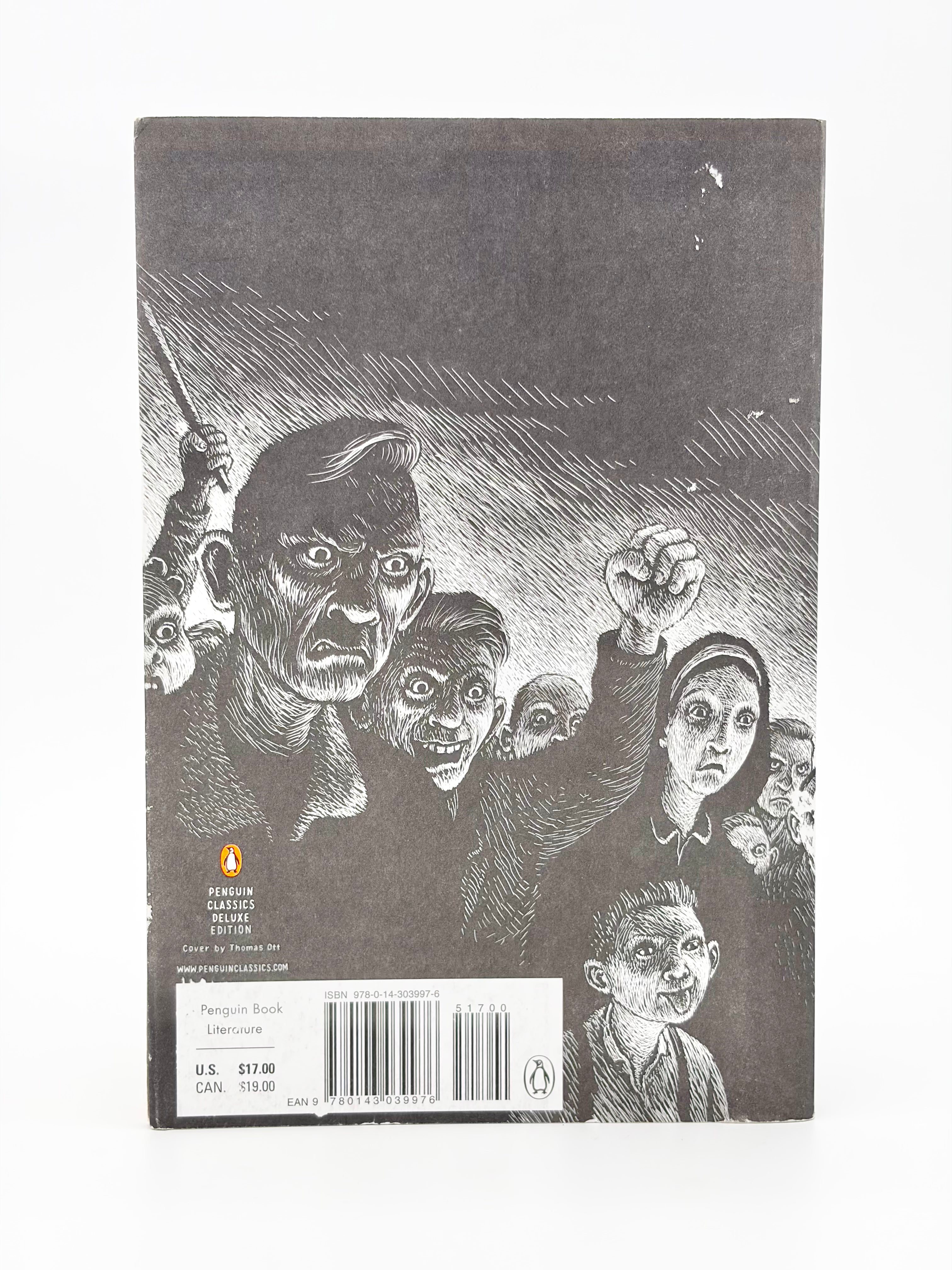 We Have Always Lived in the Castle by Shirley Jackson - Penguin Classics Deluxe Edition