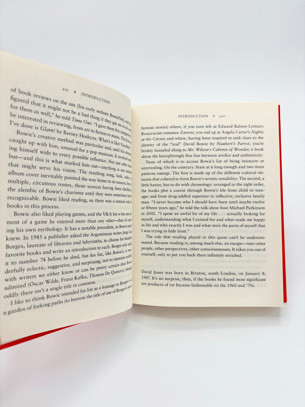 Bowie's Bookshelf - The Hundred Books That Changed David Bowie's Life by John O'Connell
