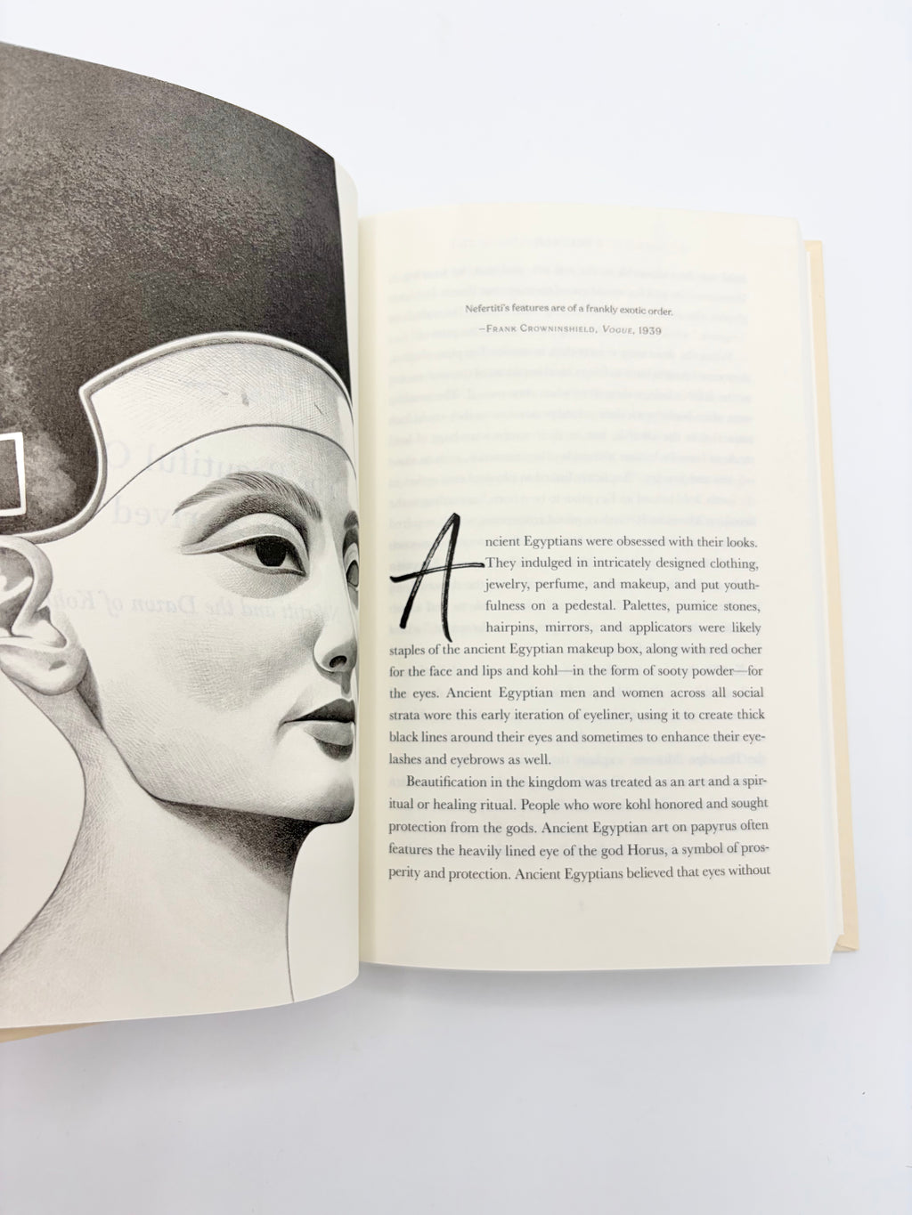 Eyeliner - A Cultural History by Zahra Hankir