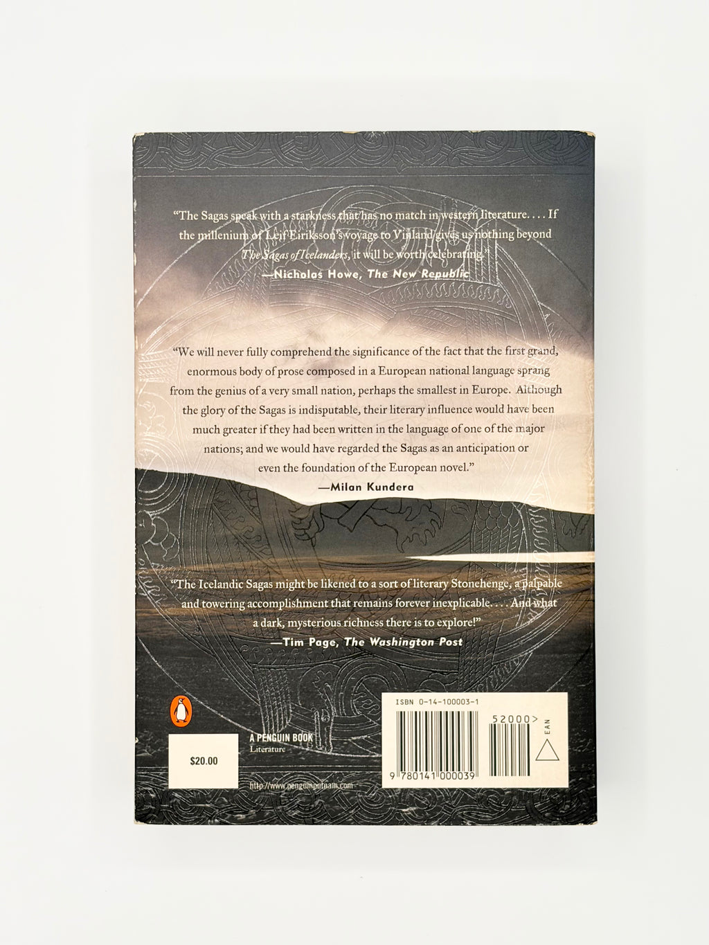 The Sagas of Icelanders with a preface by Jane Smiley