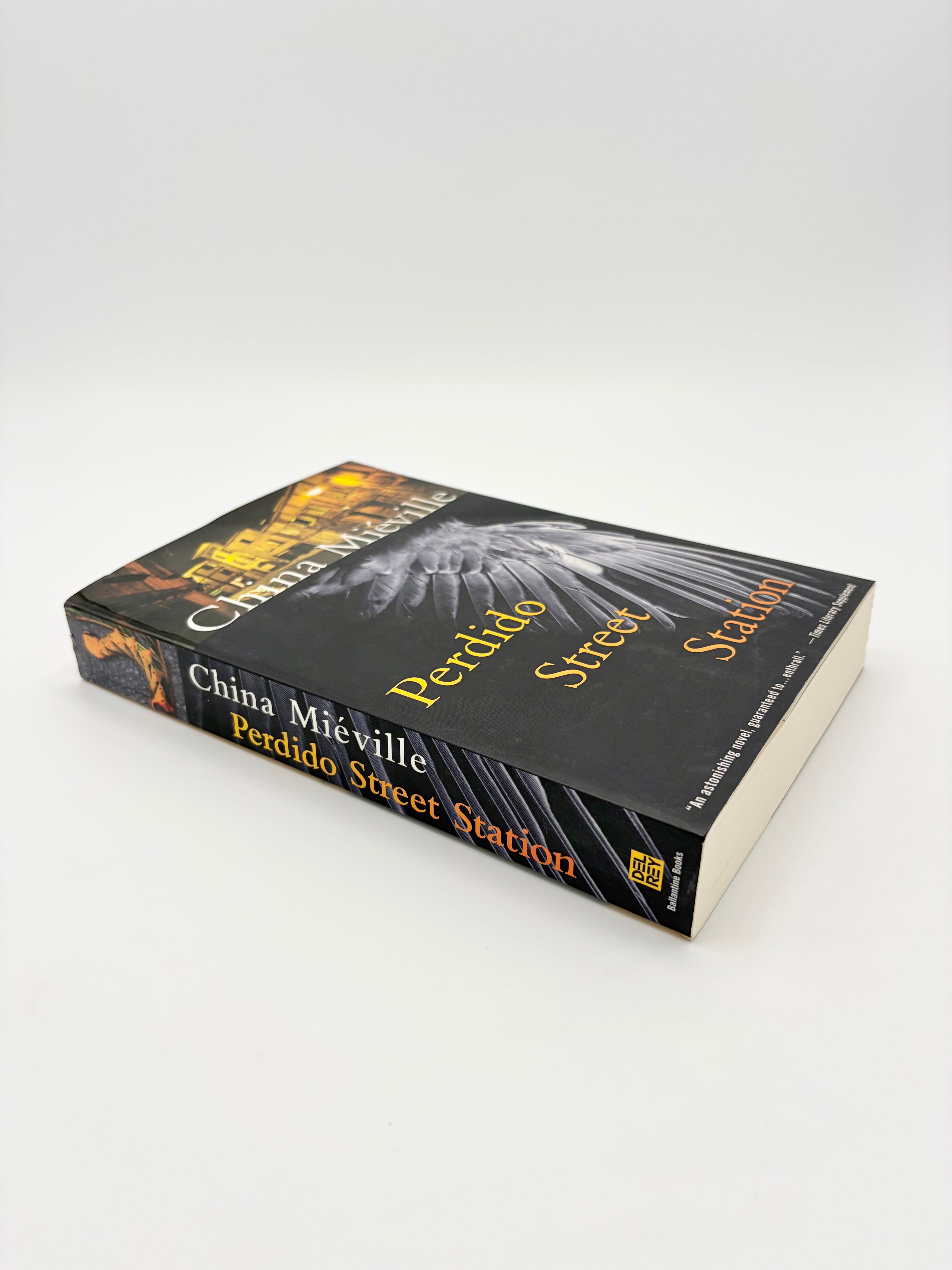 Perdido Street Station by China Miéville