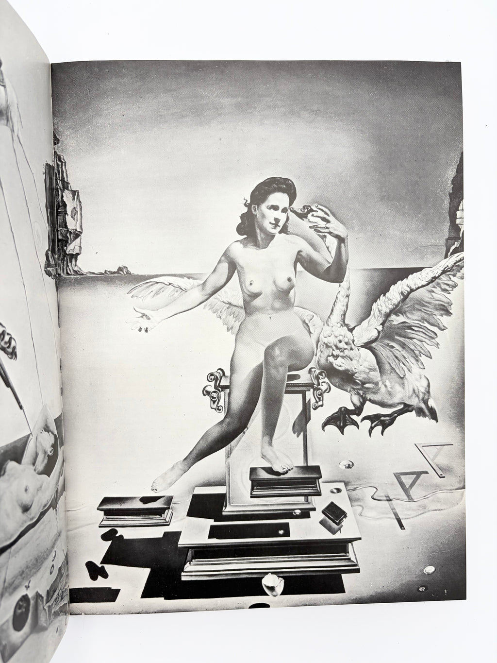 Salvador Dalí - Text by Robert Descharnes