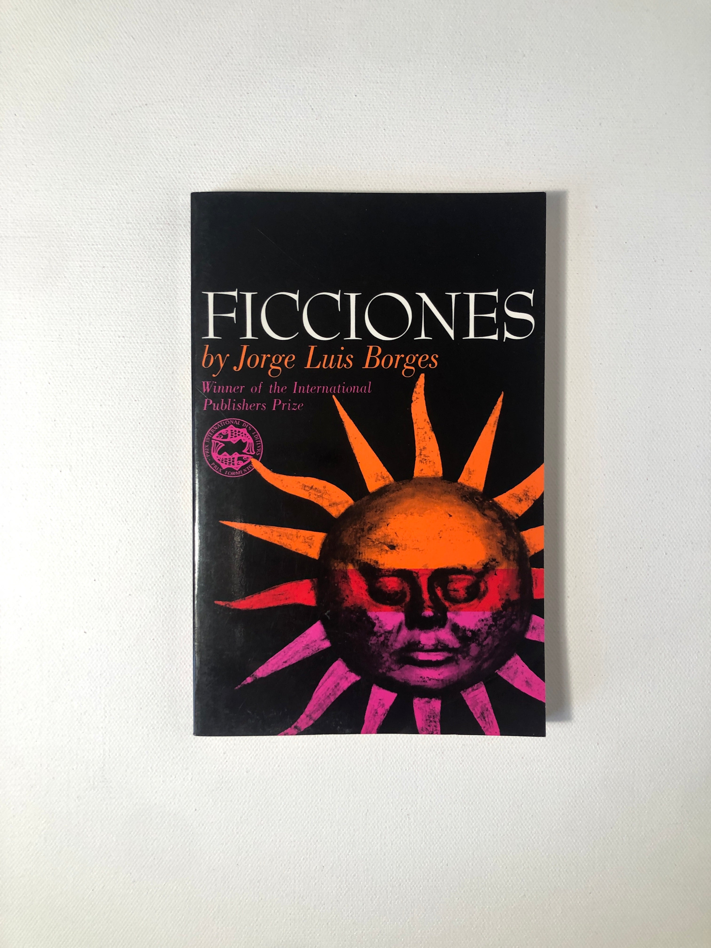 Ficciones by Jorge Luís Borges