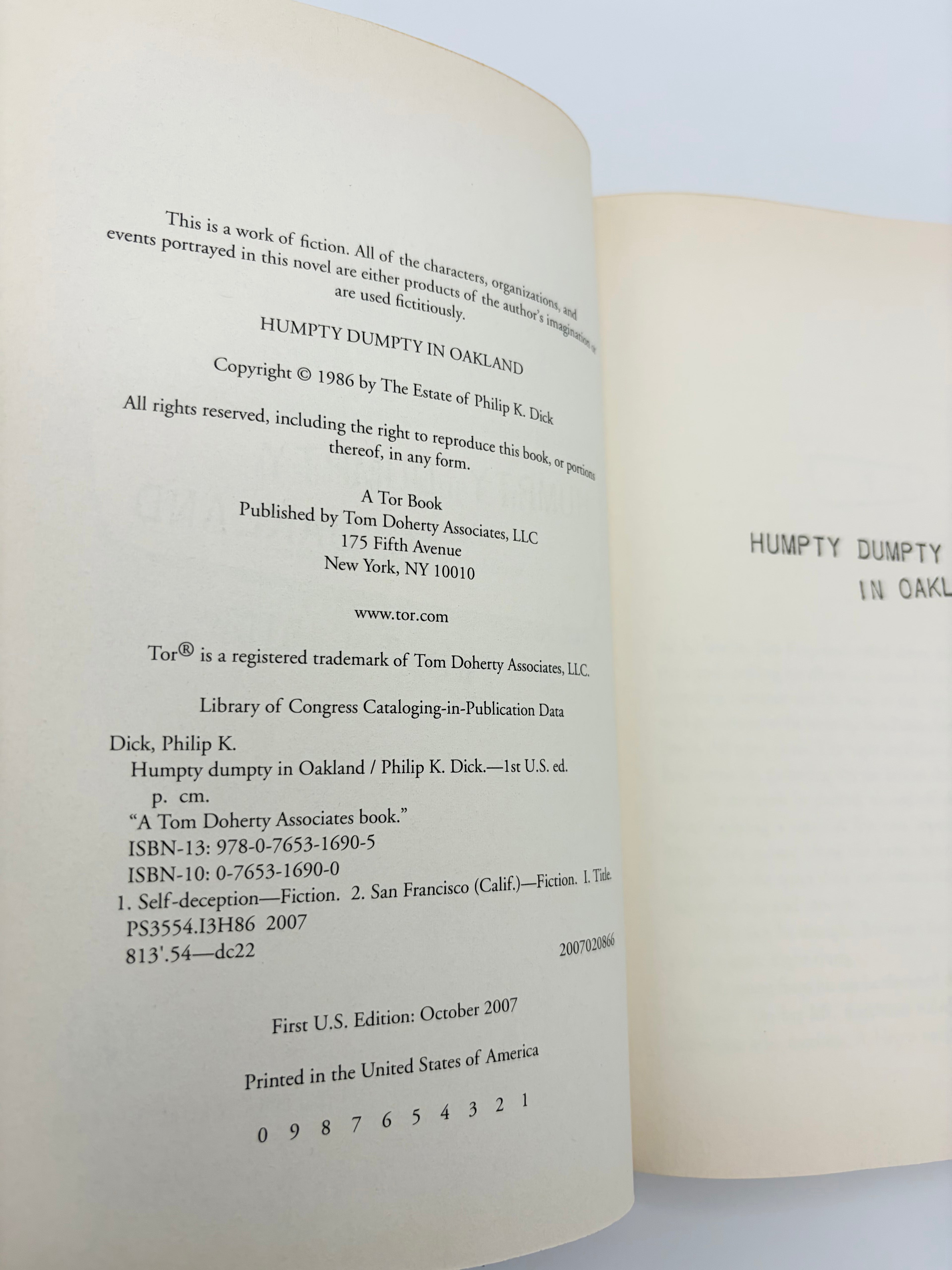 Humpty Dumpty in Oakland by Philip K. Dick