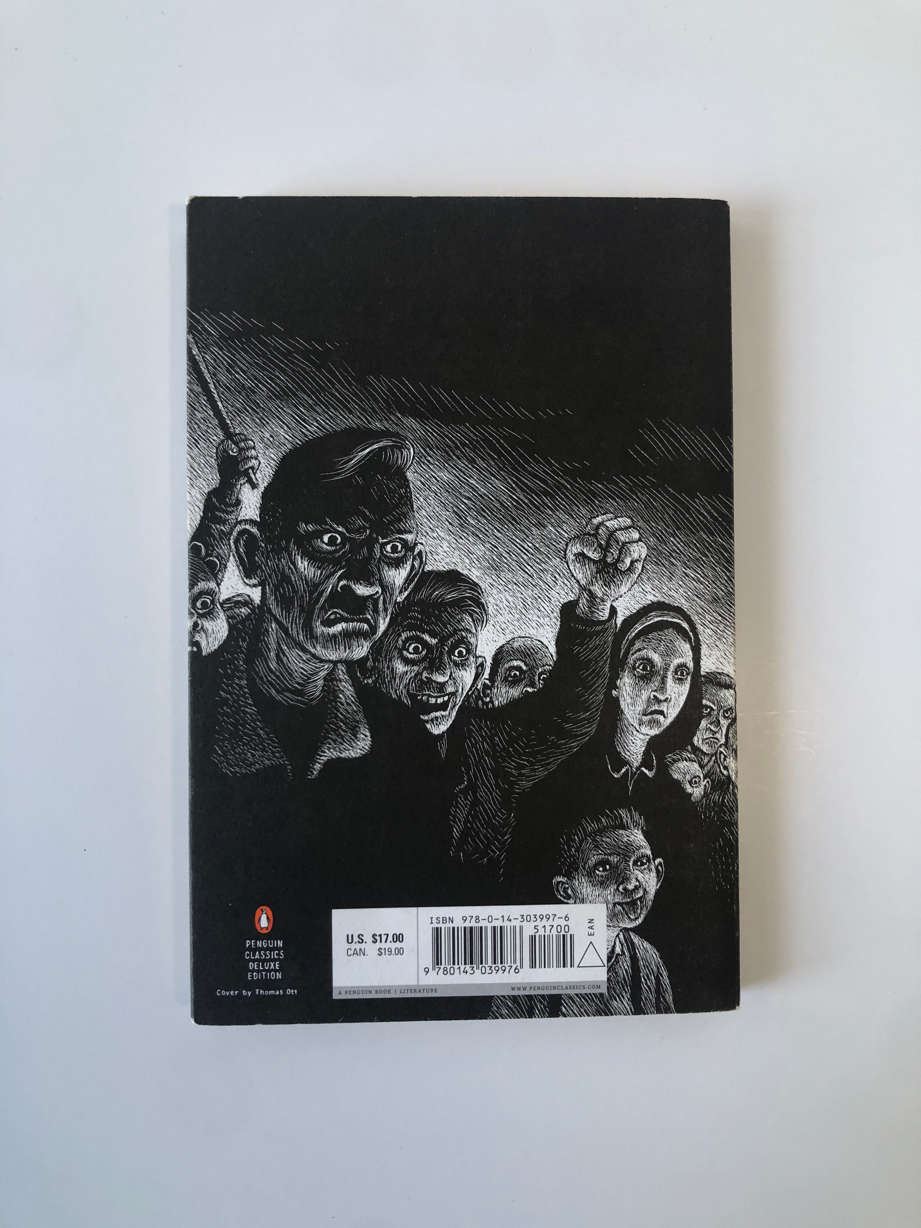 We Have Always Lived in the Castle by Shirley Jackson - Penguin Classics Deluxe Edition