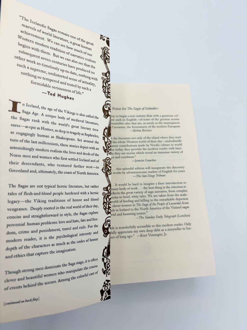 The Sagas of Icelanders with a preface by Jane Smiley