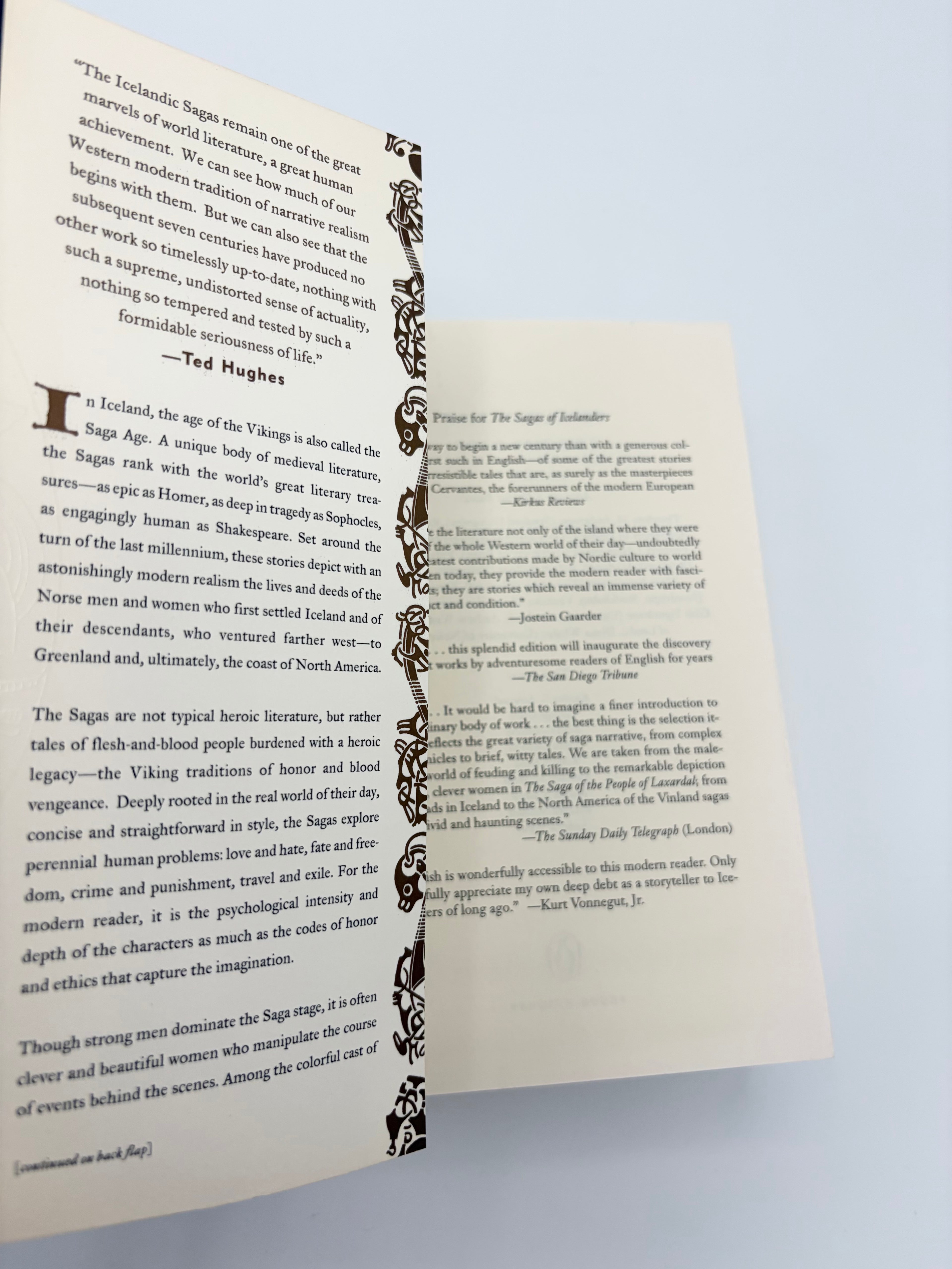 The Sagas of Icelanders with a preface by Jane Smiley
