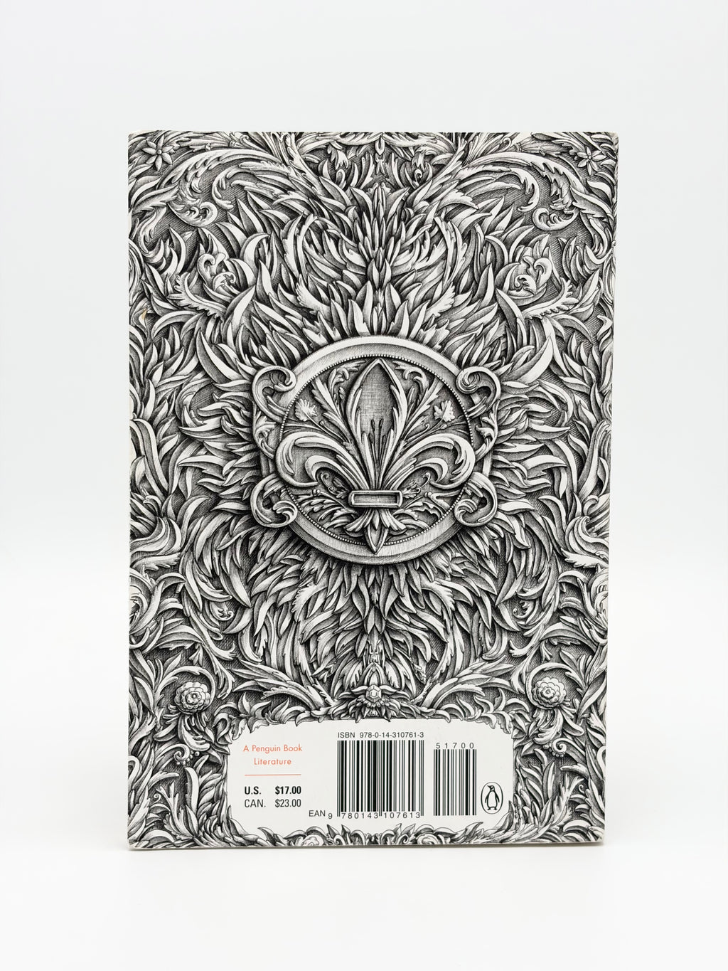 The Bloody Chamber by Angela Carter - Penguin Classics Deluxe Edition