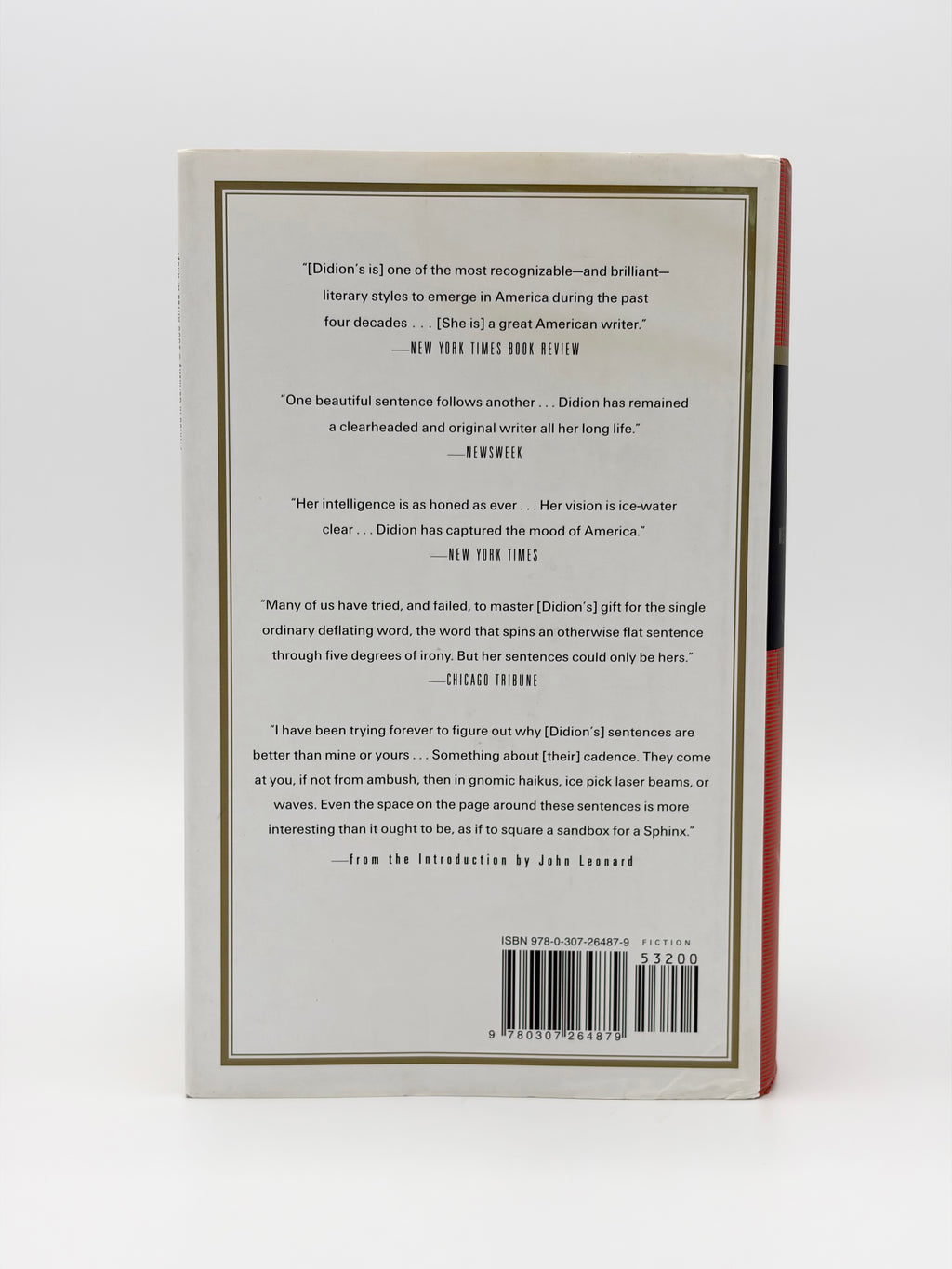 We Tell Ourselves Stories in Order to Live - Collected Nonfiction by Joan Didion