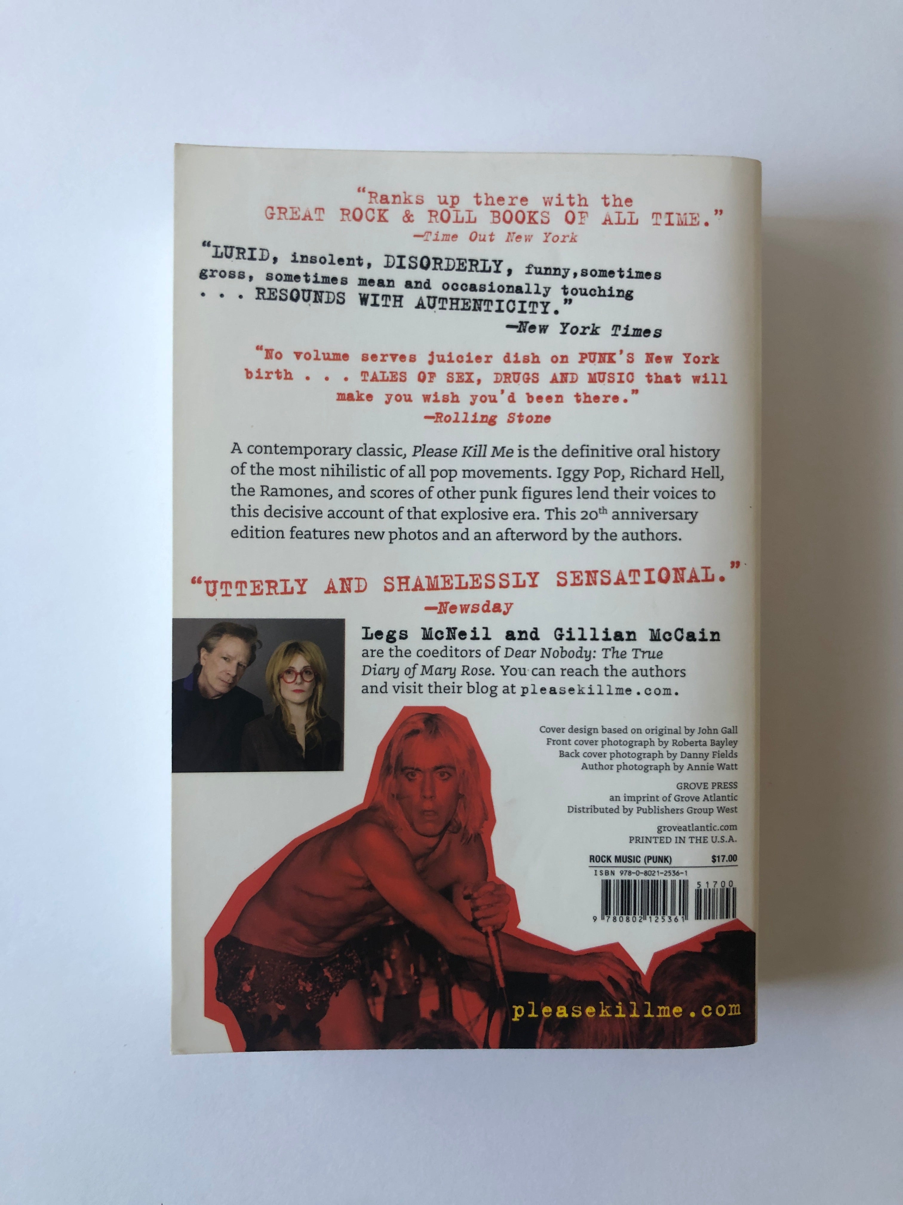 Please Kill Me - The Uncensored Oral History of Punk by Legs McNeil and Gillian McCain